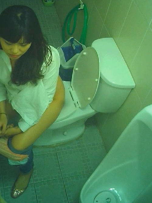 韓国  盗撮 トイレ ol  韓国のトイレ１